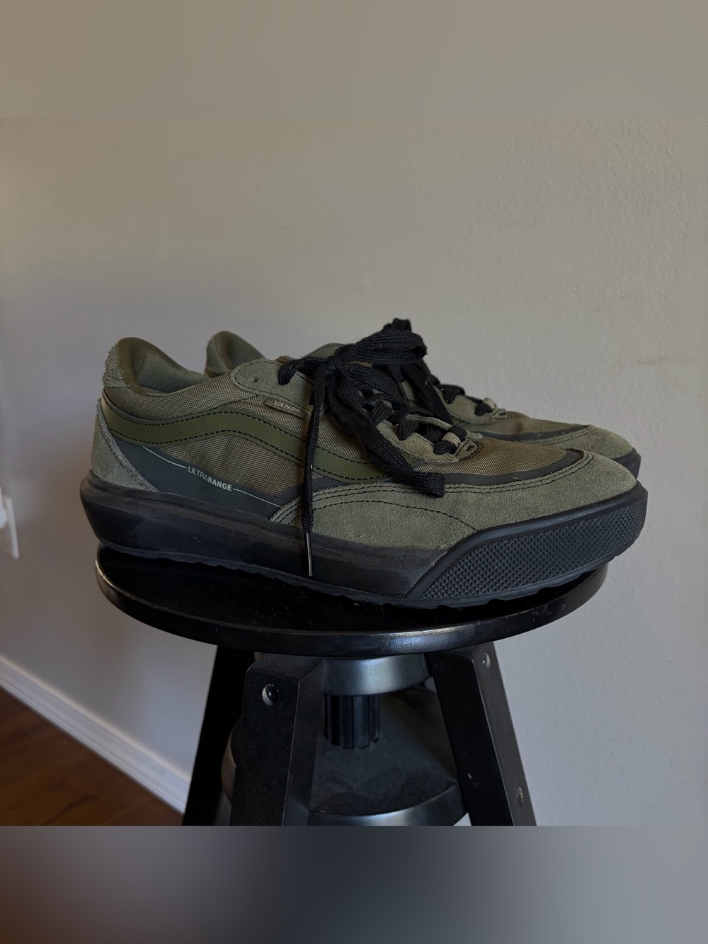 Vans Men’s Ultrarange 2.0 Sneakers